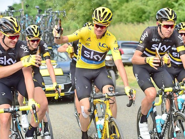 Froome újfent révbe ért, ő az idei Tour bajnoka!