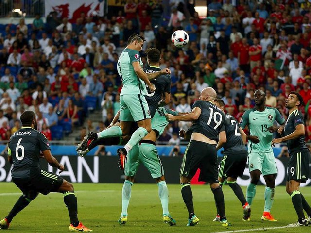 A kétfejű sárkány ismét lecsapott - döntőben Portugália