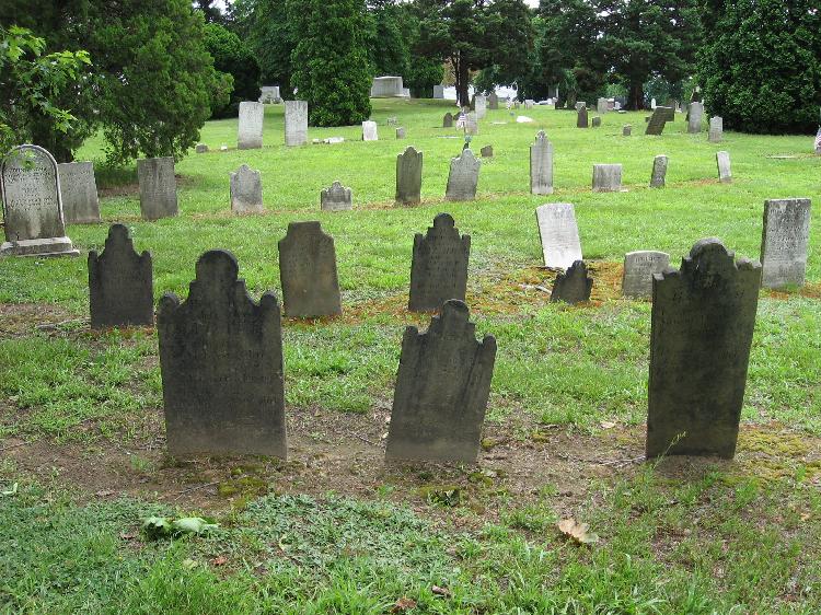 750_victorian_tombstones_early_1800_s.jpg