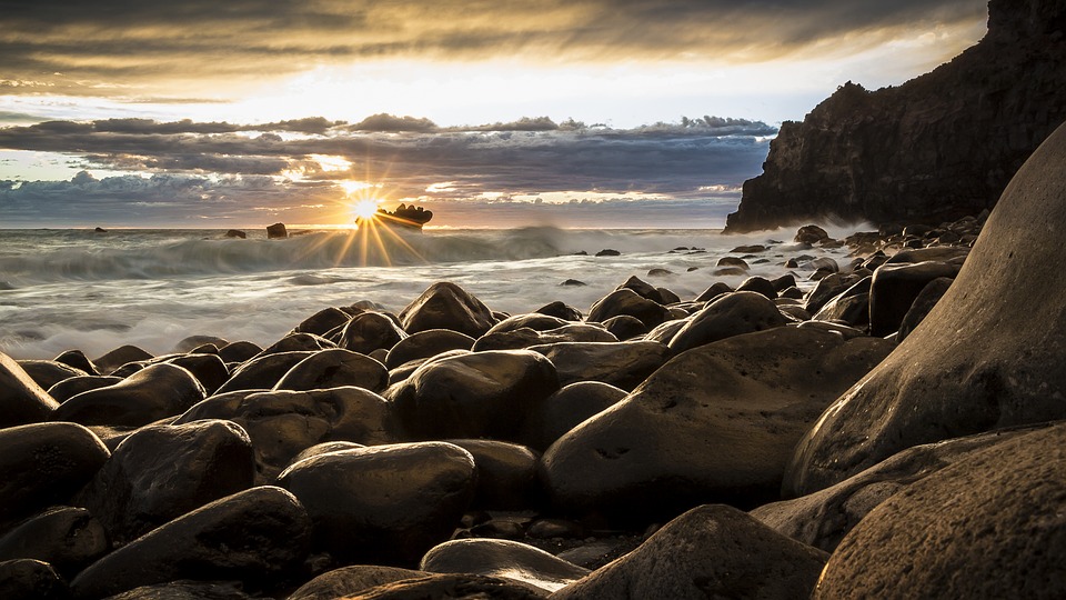 seascape-1239727_960_720.jpg