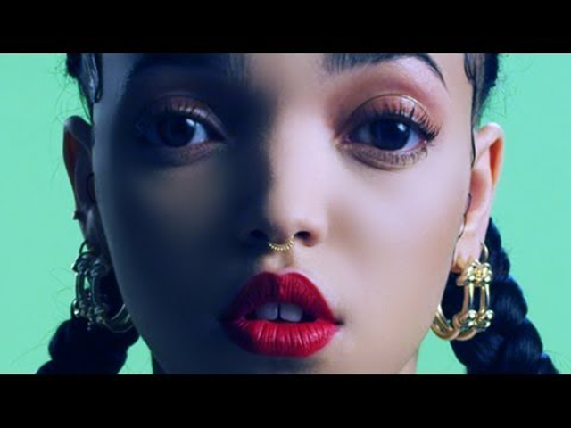 FKA twigs- Water me