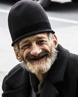 old-man-1969215_340.jpg