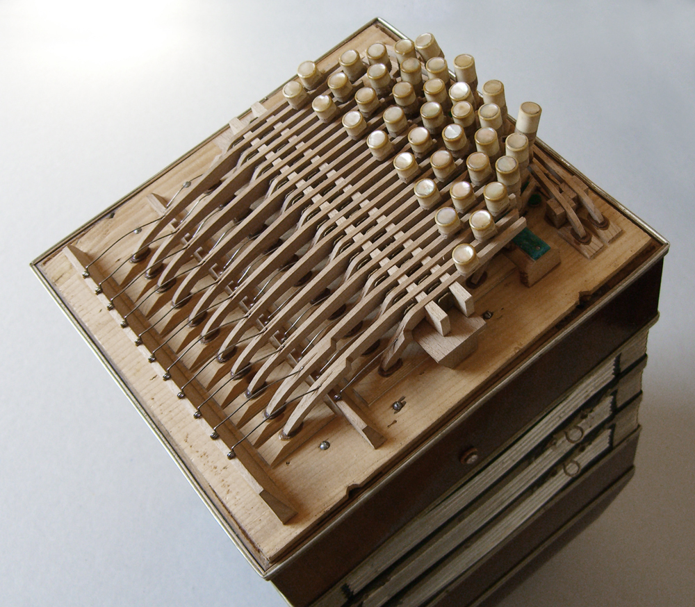 bandoneon-inside-mechanism_2.jpg