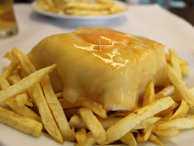 Porto - Café Santiago és a Francesinha