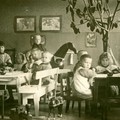 Finn óvodások százéves fényképeken