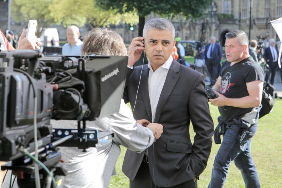 sadiqkhan2604d.jpg