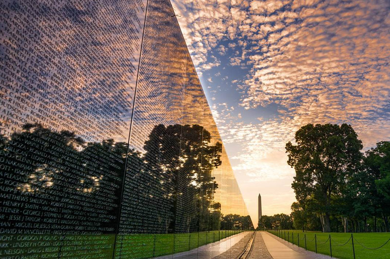 506thcurrahee-summer-sunrise-at-the-vietnam-veterans-memorial-clear-reflection_mydccool-homepage-08_02_1.jpg