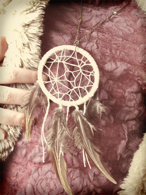 diy_dream_catcher_necklace_end.jpg