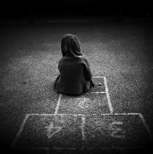 girllonelymissyousadalonechild-c239f94ac9e48bd36a72197e51c1a237_h.jpg