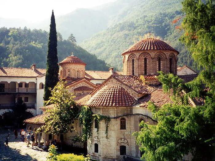 petritsoni_abbey_in_bulgaria.jpg