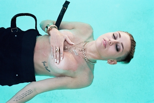 20130924_miley2.jpg