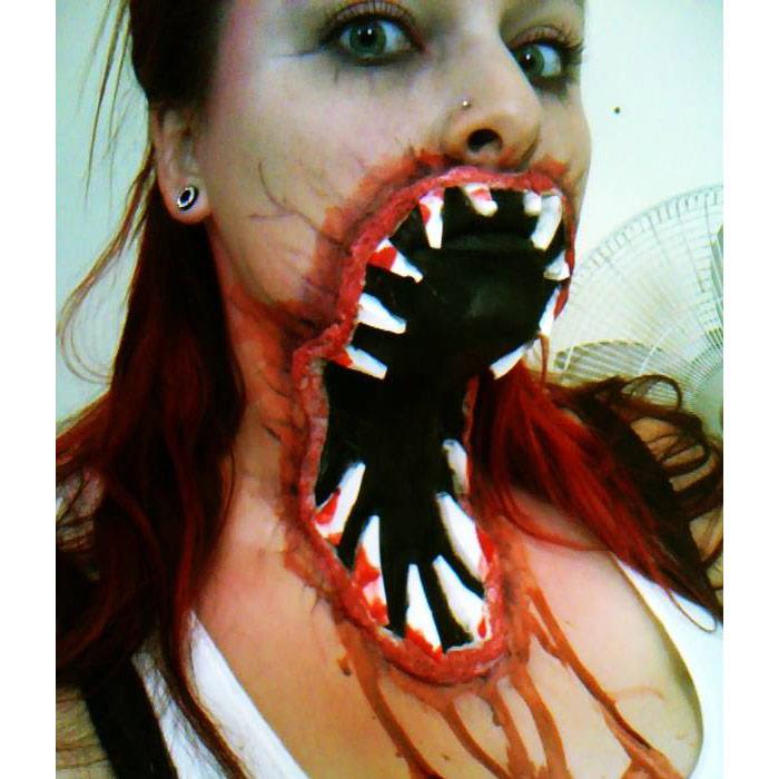 halloween_throat_zombie.jpg