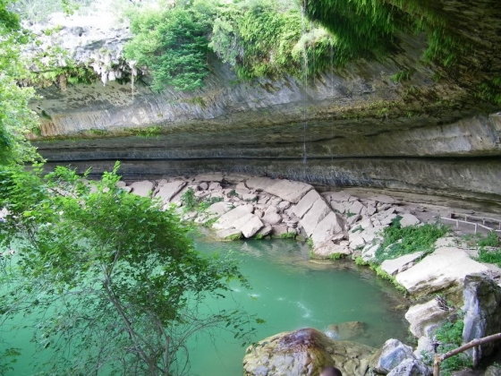 Hamilton_pool_01.jpg