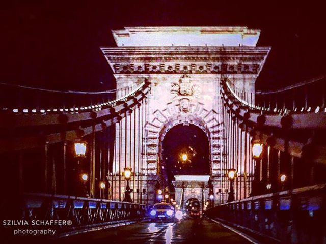#chainbridge #architecture #hystory #sculptures #hungary #europe #photoblogger #travelblogger #travelwithme #lights #nightlights #nightlife #szilviaschafferphotography #carpediem