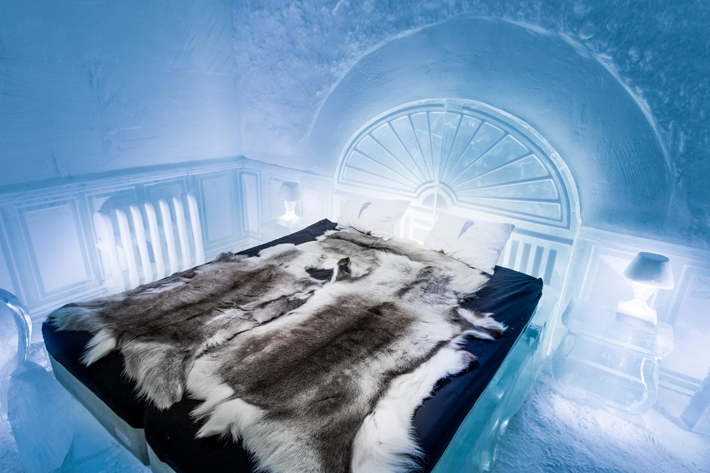 deluxe-suite-the-victorian-apartment-icehotel-365-1400x932.jpg