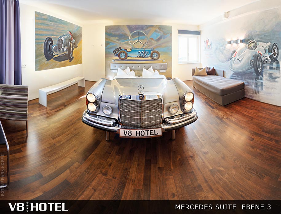 v8hotel-mercedes-suite-stuttgart.jpg