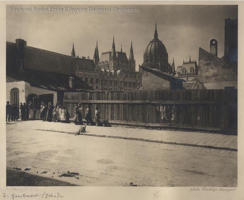 1880-as évek Budapest épület Stílus