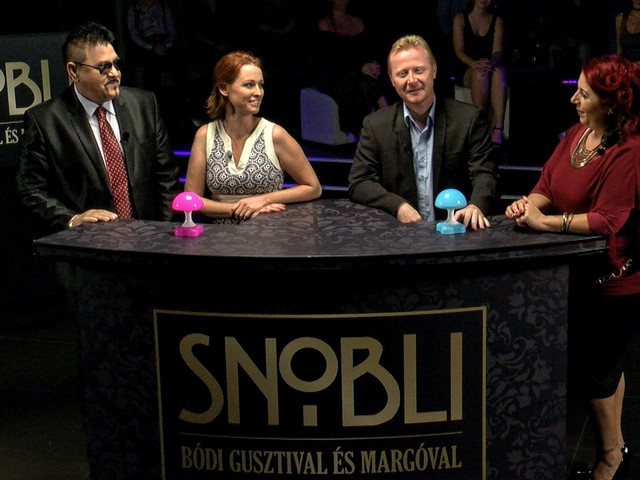 Kölyökidősök a Sláger TV-ben mesélnek a múltról és jelenről