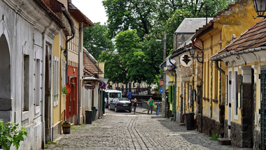 Húsvétkor részlegesen lezárják Szentendre belvárosát az autós turisták elől