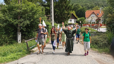 Böjte Csaba vezetésével bűnbánati zarándoklat indul Szentendréről augusztus 20-a alkalmából