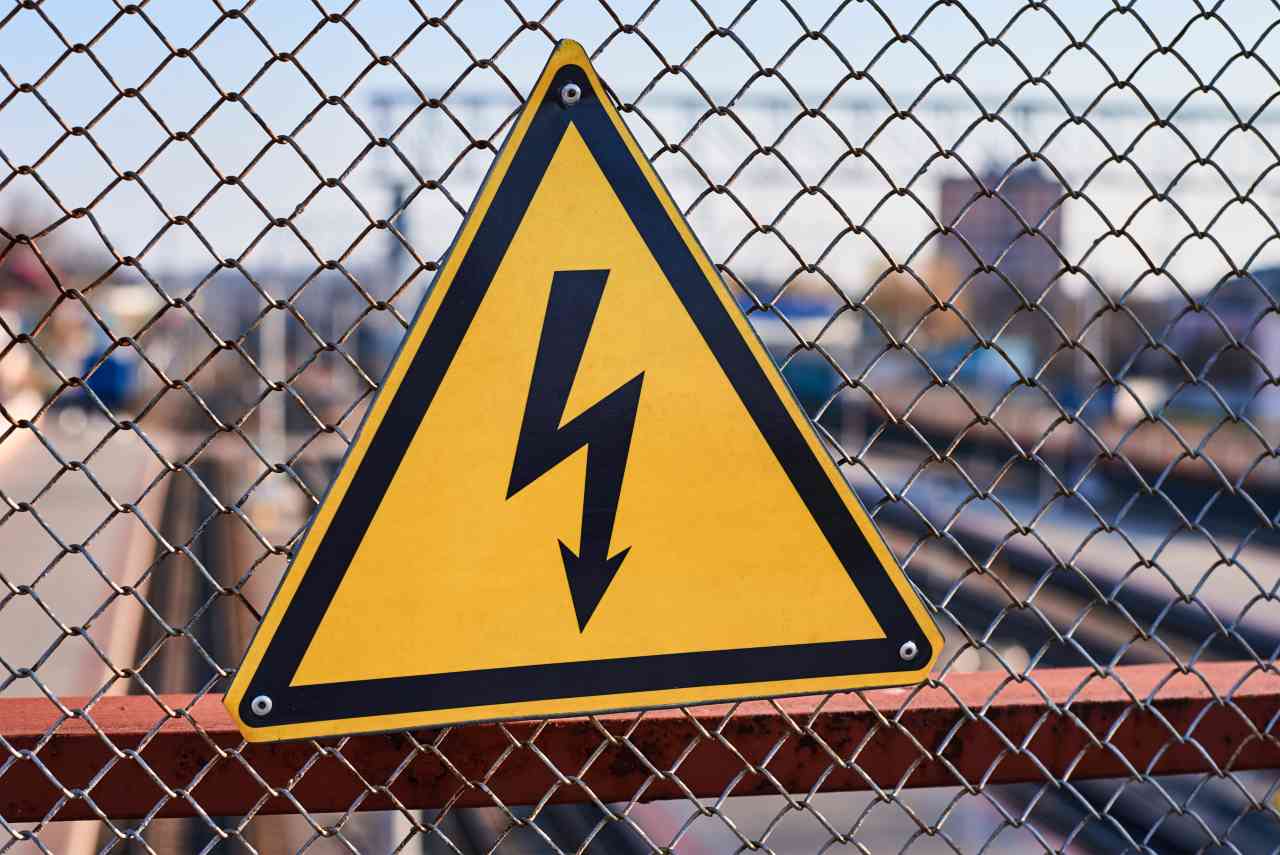 electrical-hazard-sign-high-voltage-electricity-o-2022-11-09-05-05-54-utc_s.jpg