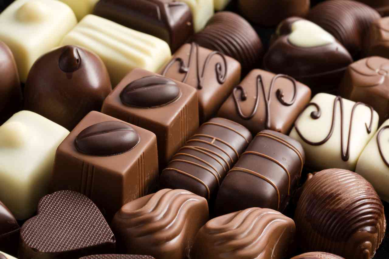 various-chocolate-pralines-2021-08-26-16-24-30-utc_s.jpg