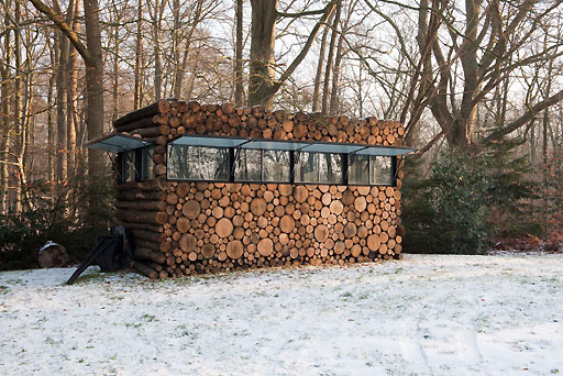 log-house-on-wheels-1.jpg