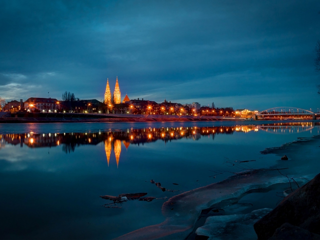 Fotócsütörtök - Szegedi látkép kékórában