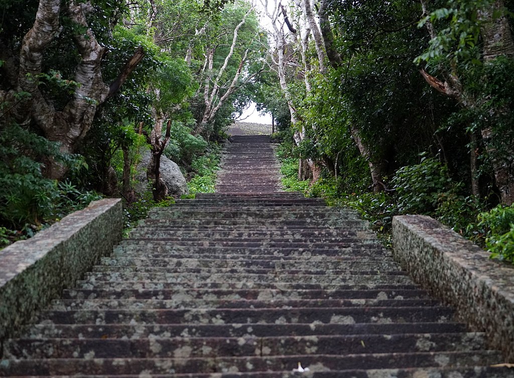 ancient_staircase.jpg