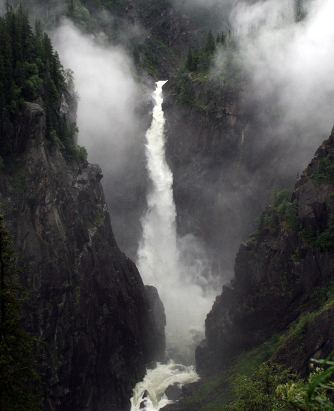 mxcpRjukanfossen_1_050707_large.jpg