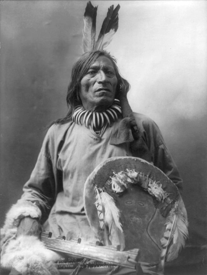 portrait-of-a-lakota-sioux-medicine-everett.jpg