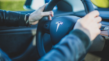A legjobb ajándék féfiaknak: Legyenek Teslapilóták! #értékesötletek