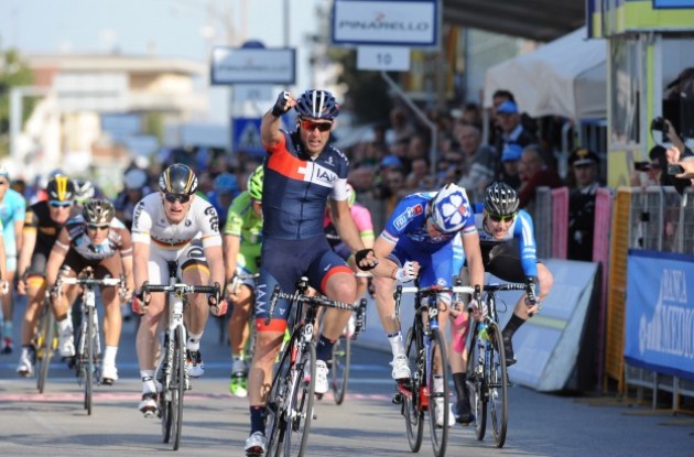 Matteo-Pelucchi-Italia-IAM-Cycling-tirreno-adriatico-2014.jpg