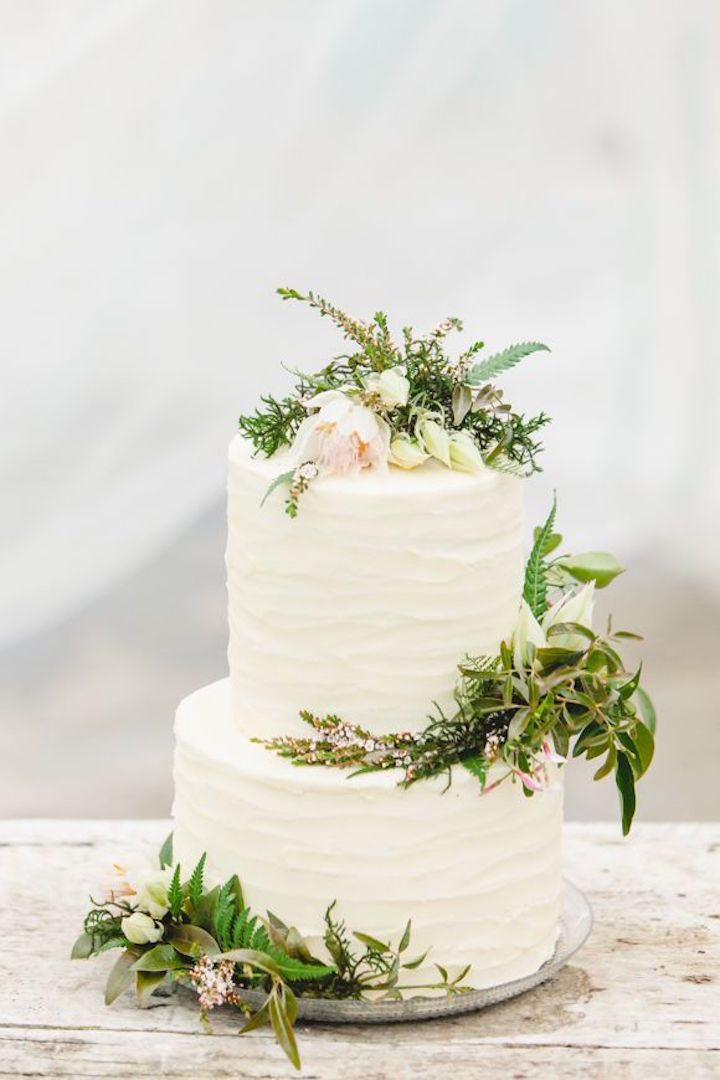 greenery_cake_1.jpg