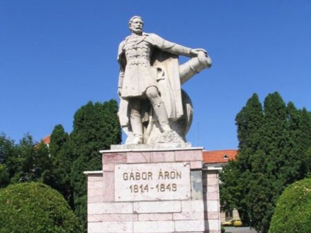 Gábor Áron