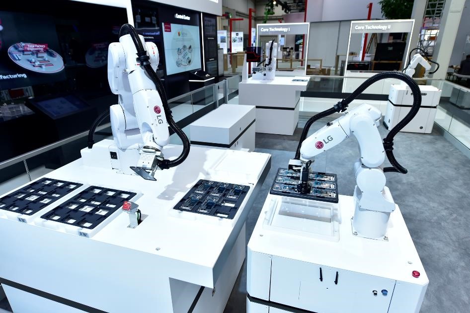 lg_hannover_messe_02.jpg