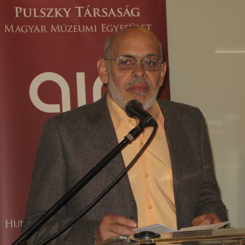 majalis-2.JPG