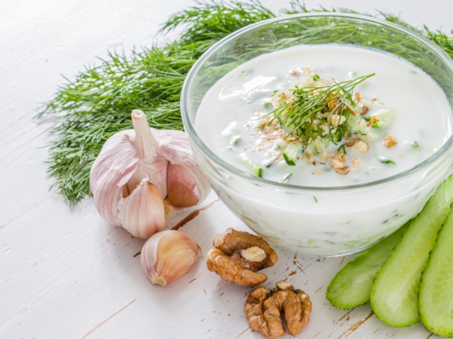 A hónap receptje: a tarator (таратор), a bolgárok frissítő uborkalevese