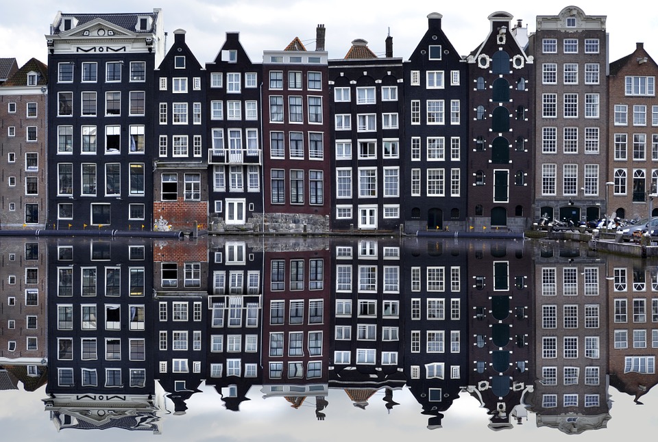 amsterdam-988047_960_720.jpg