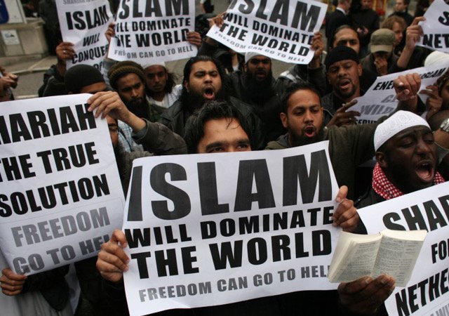 islam-muslim-protest-angry-.jpeg