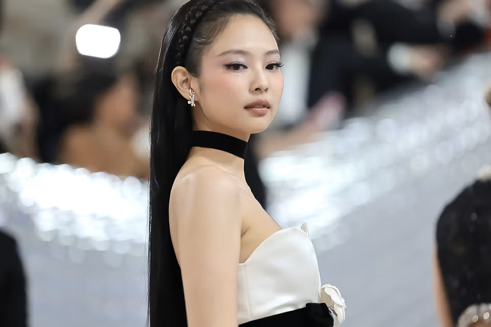 jennie.bmp