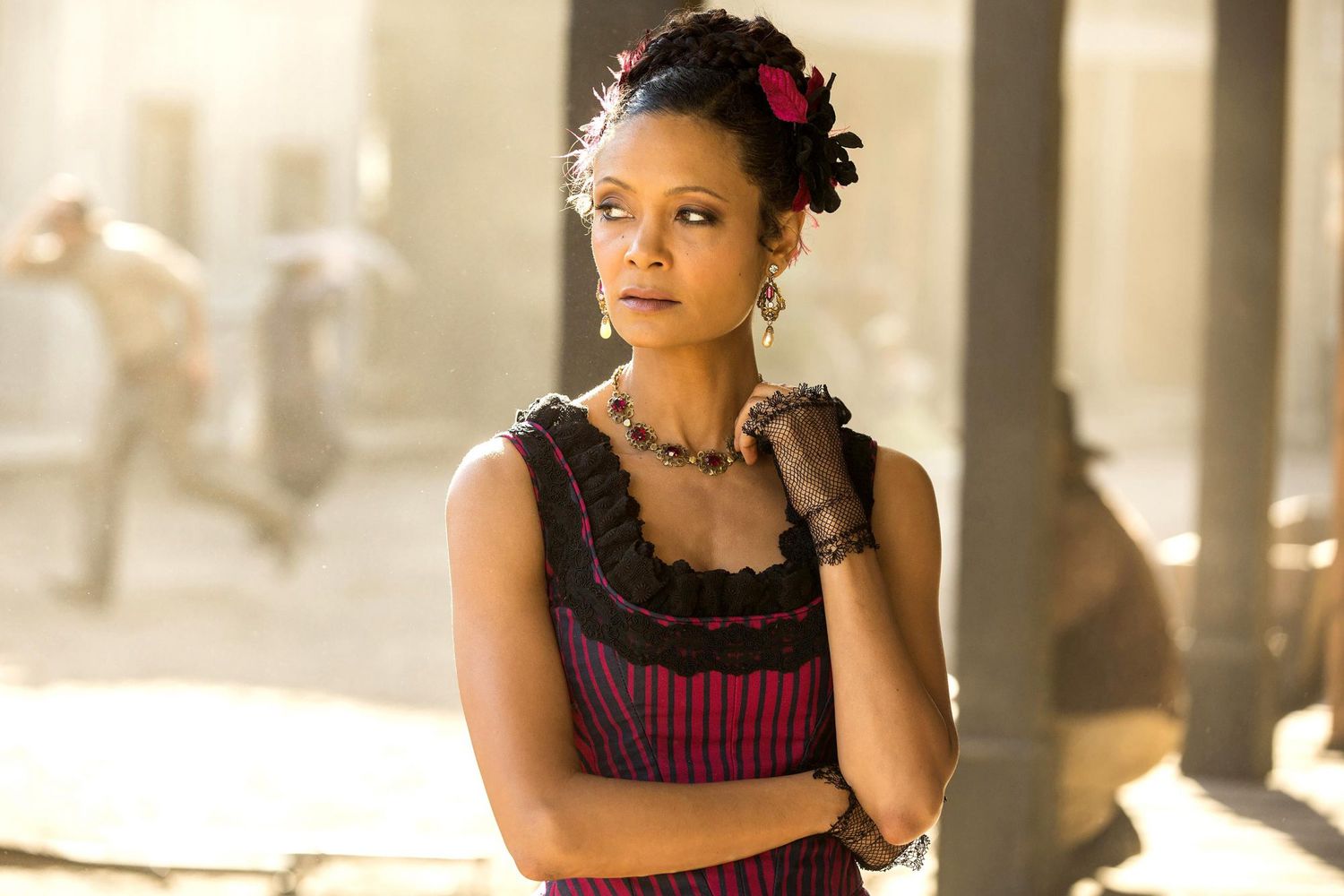 thandie-newton_westworld.jpg