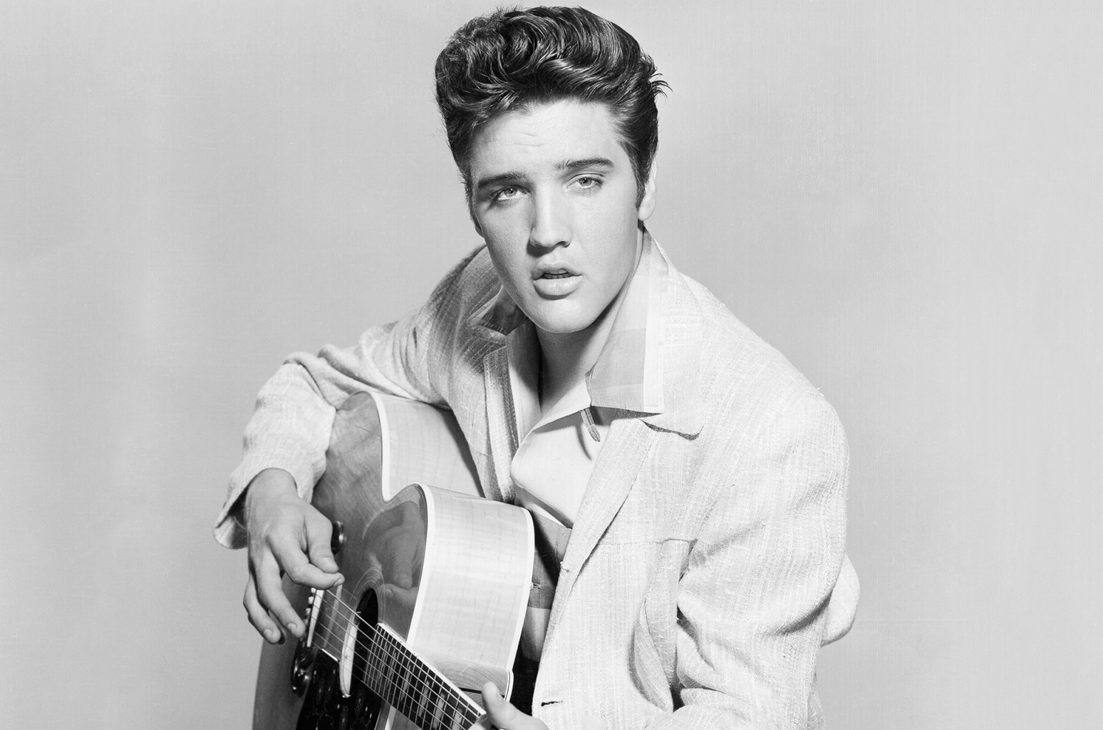 elvis-presley-bw-acoustic-billboard-1548.jpg