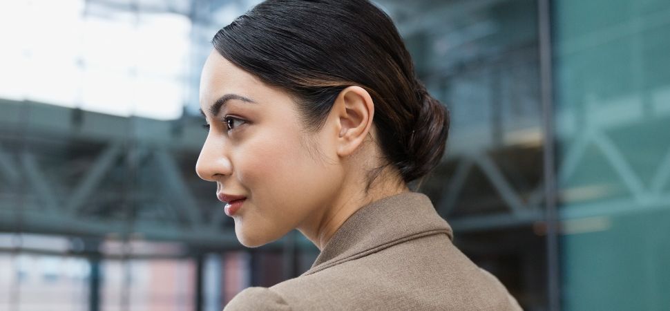 business-woman-profile-1940x900_29942.jpg