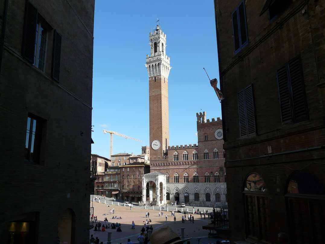 p1120352_siena.jpg