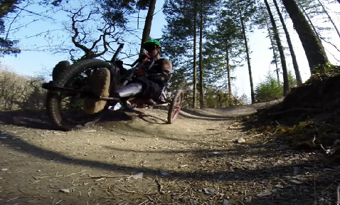mountaintrike_disabled_downhill_DH_extreme_sportok_blog_video.bmp