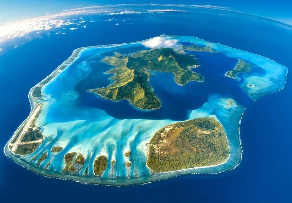 ayvu2-borabora_vue_aerienne.jpg