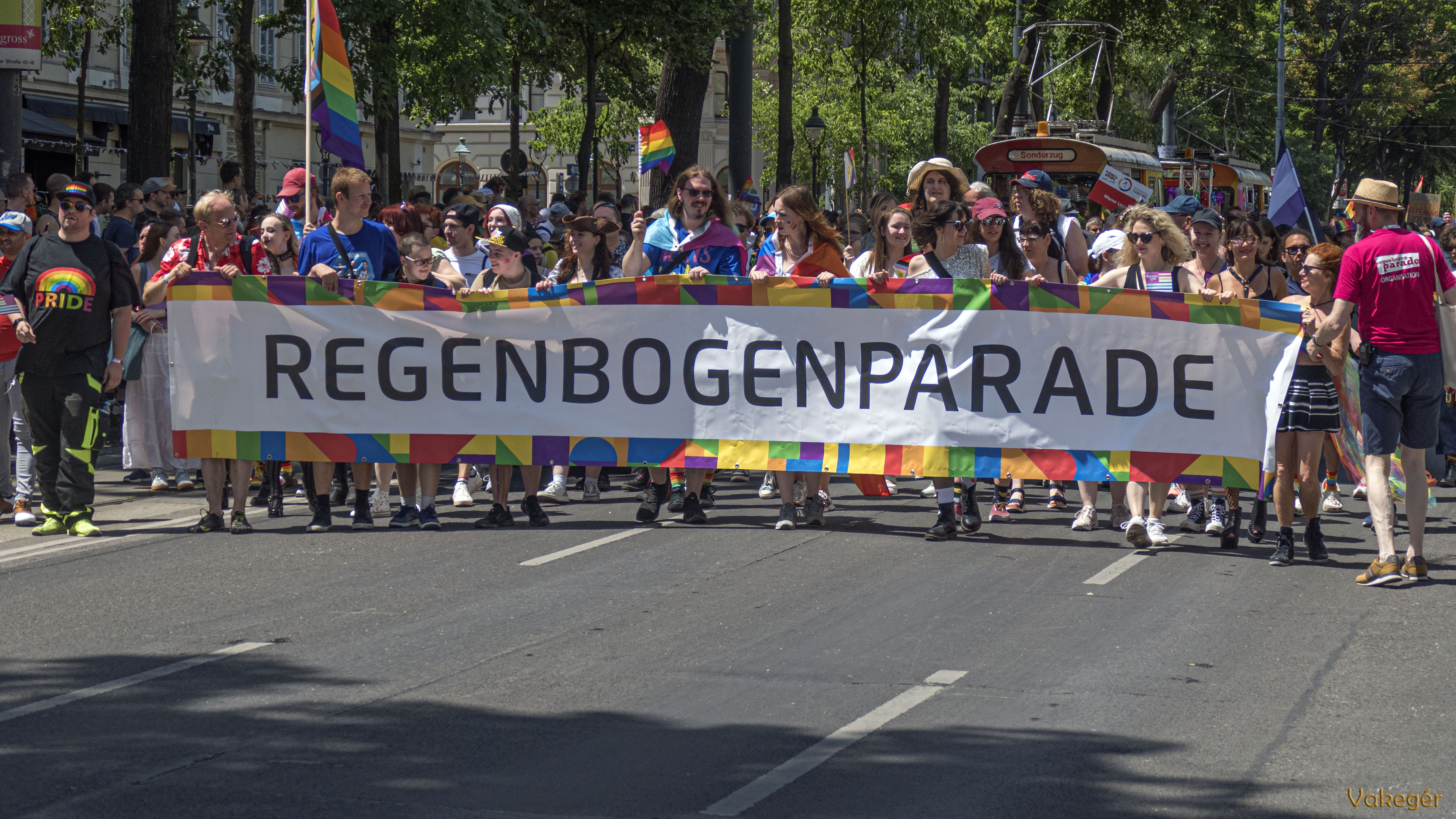 pride_becs_regenbogenparade.jpg