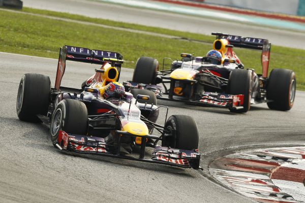 MAL13_Webber-Vettel_600.jpg