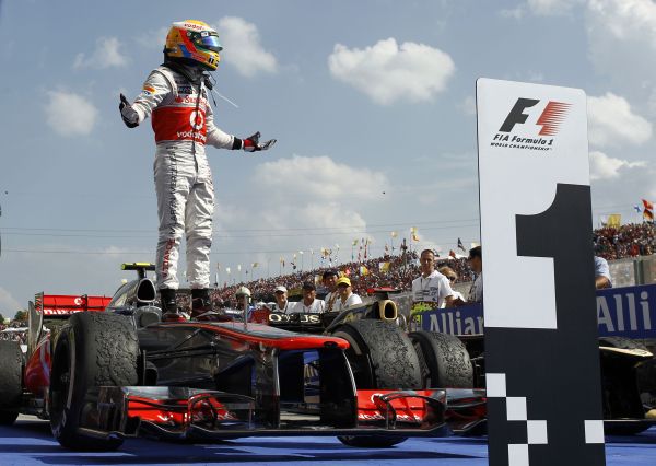 F12012HUNGARY_Hamilton_r600.jpg